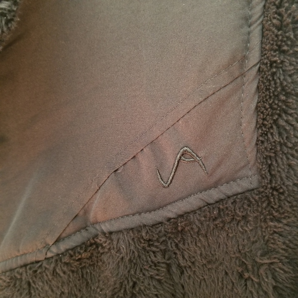 Vertical 9 | Zip Jacket - Picture 6 of 8